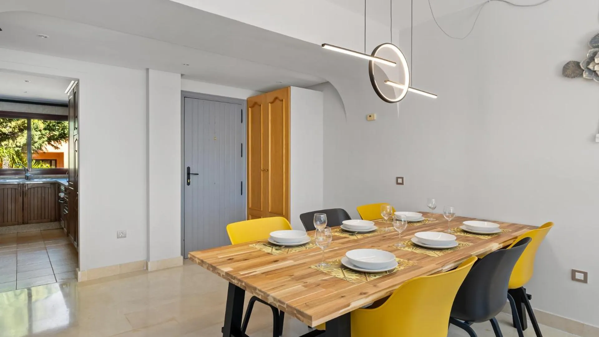 Prachtig Penthouse Met Zeezicht En Groot Zonneterras Διαμέρισμα Εστεπόνα 0*,