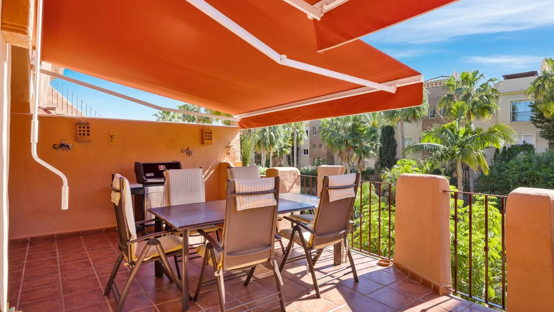 Prachtig Penthouse Met Zeezicht En Groot Zonneterras Διαμέρισμα Εστεπόνα