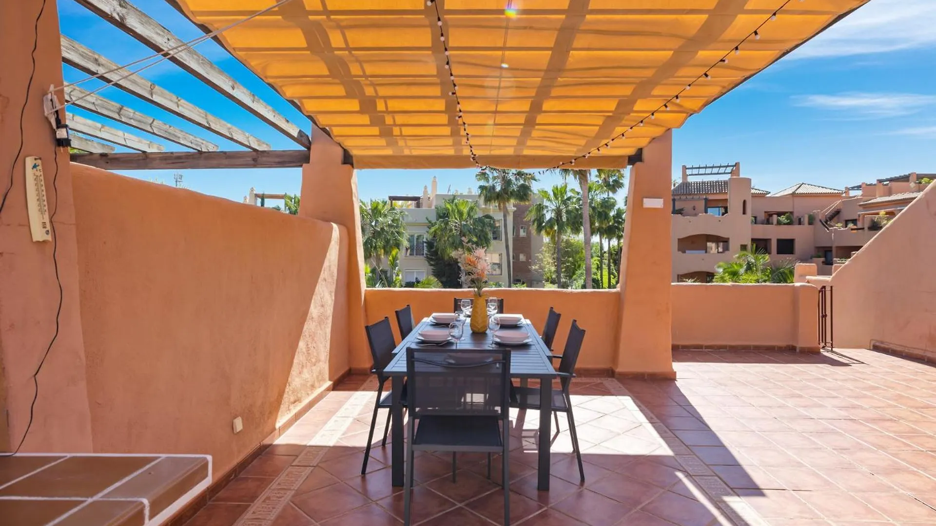 Prachtig Penthouse Met Zeezicht En Groot Zonneterras Διαμέρισμα Εστεπόνα